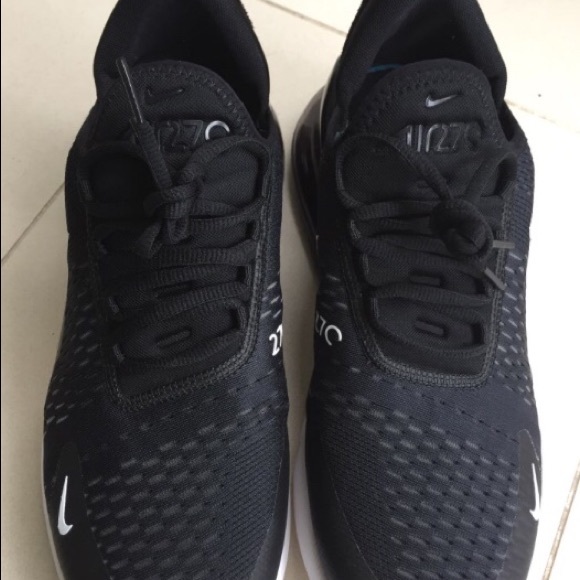 Nike Air Max 270’s - Picture 2 of 2